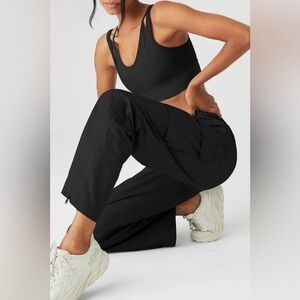 ALO YOGA International Wide Leg City Pant Black Cargo M